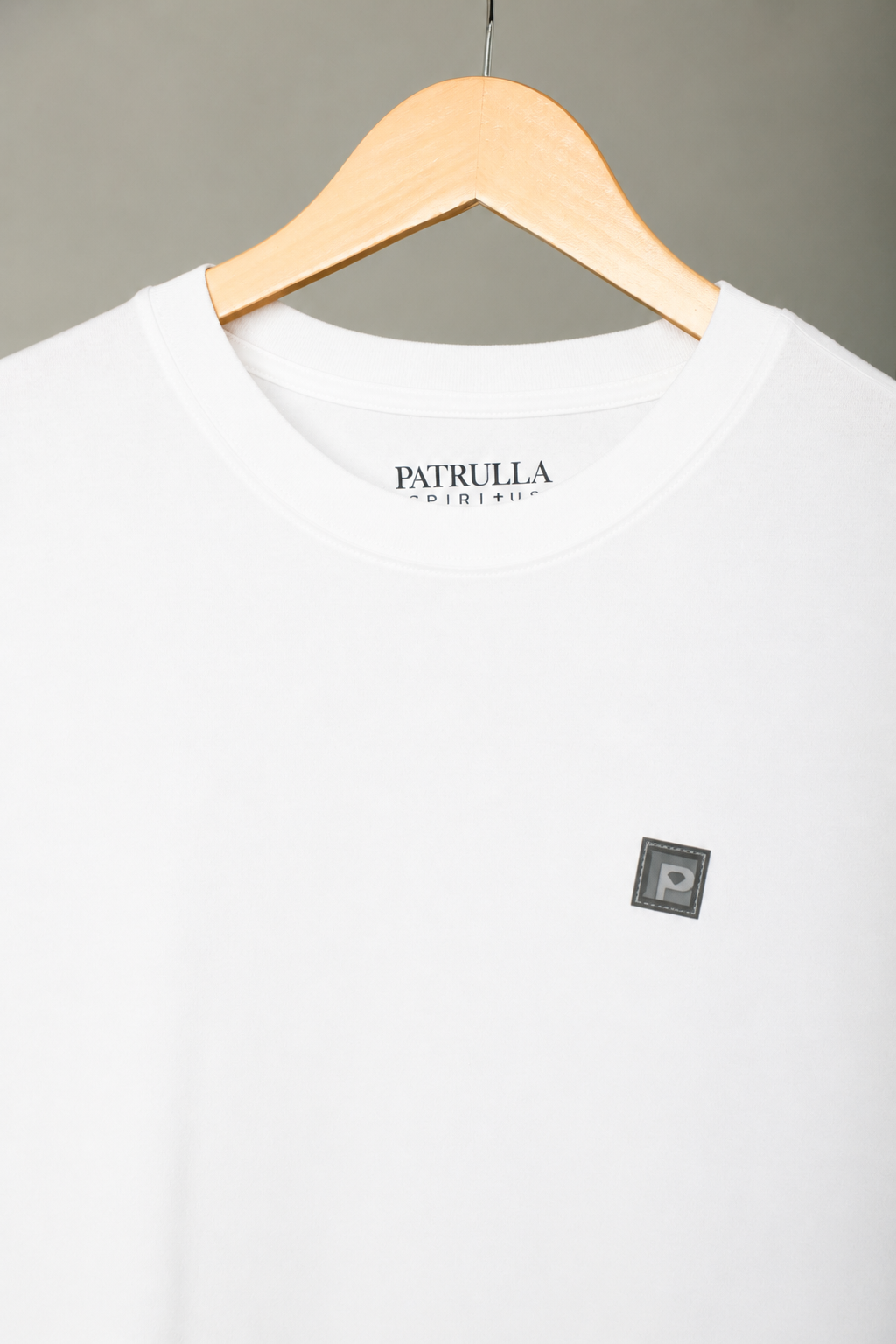 Patrulla Espiritual Parche T Shirt White